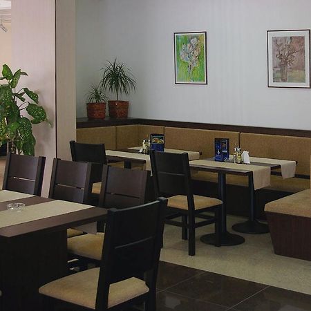 Hotel Atagen Pomorie Buitenkant foto