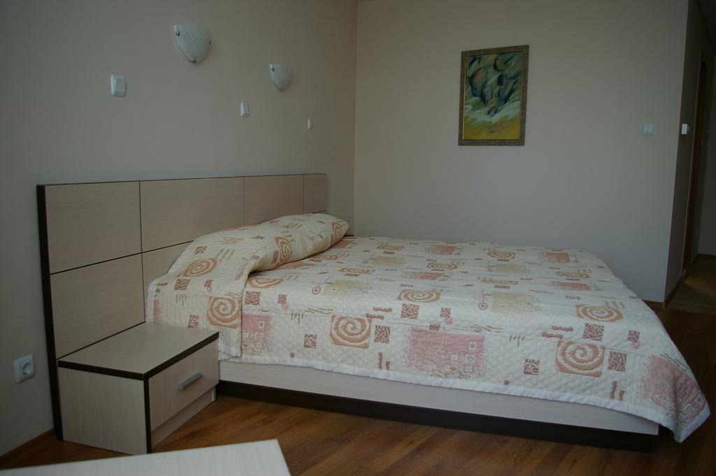 Hotel Atagen Pomorie Kamer foto